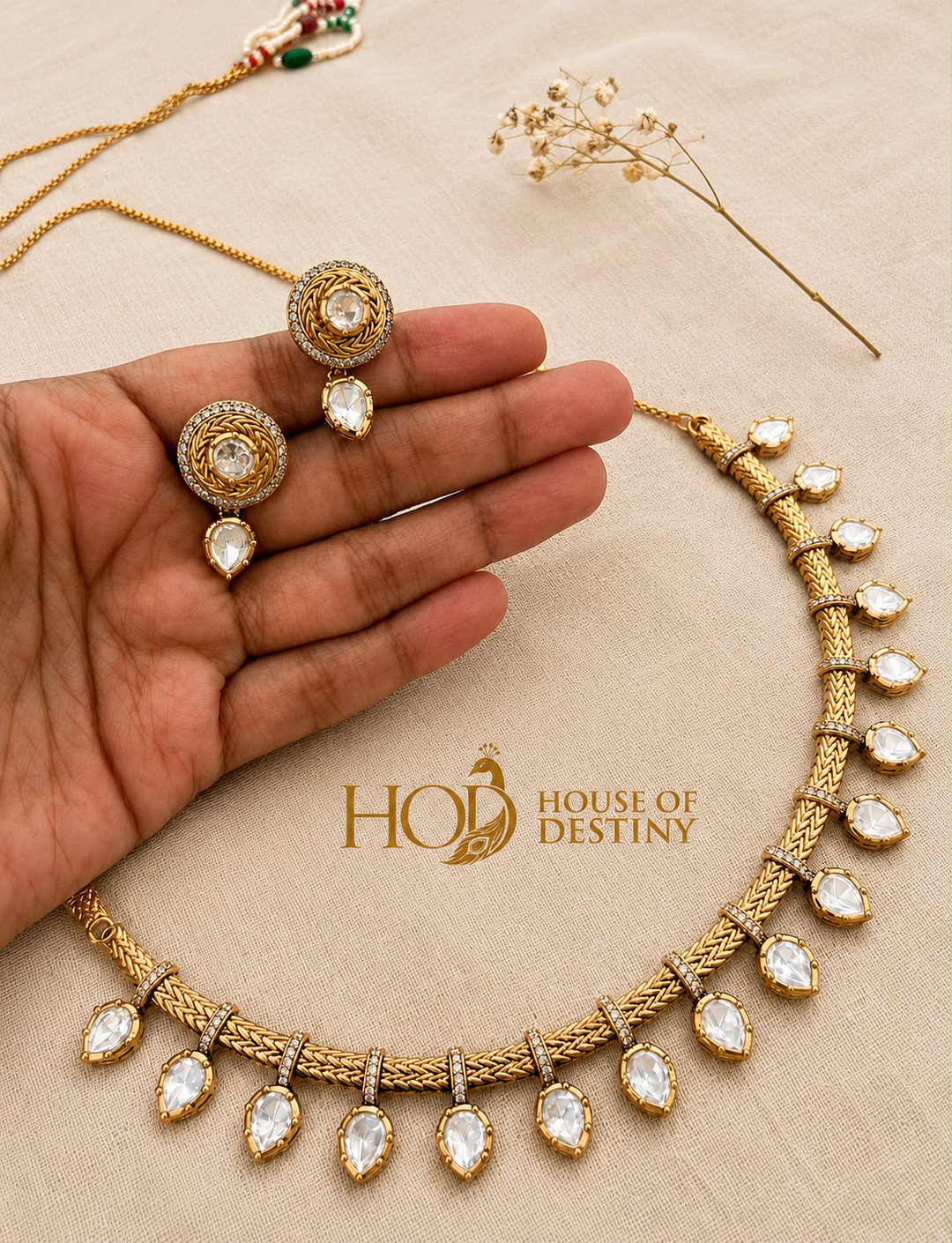 Gold-Tone Kundan Teardrop Necklace Set with Matching Stud Earrings