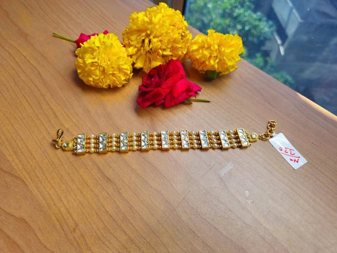 Kundan Pearl Link Bracelet